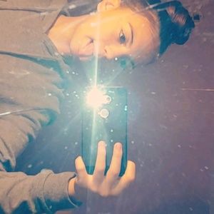 Meet your Posher, Ailani